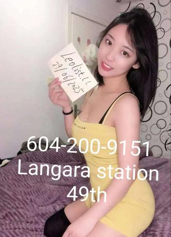Chloe, 26 Asian female escort, Vancouver