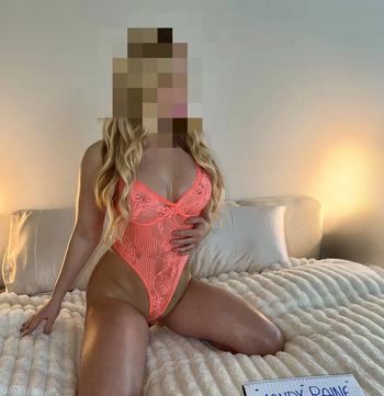 Mandy Raine, 26 Caucasian/White female escort, Vancouver